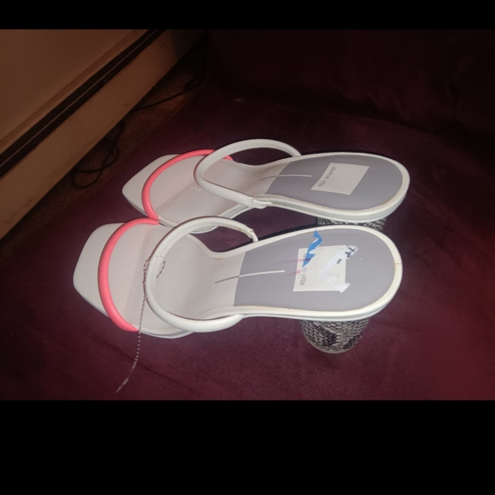 DOLCE VITA Noles Strappy Snakeskin Sandals - Picture 4 of 8